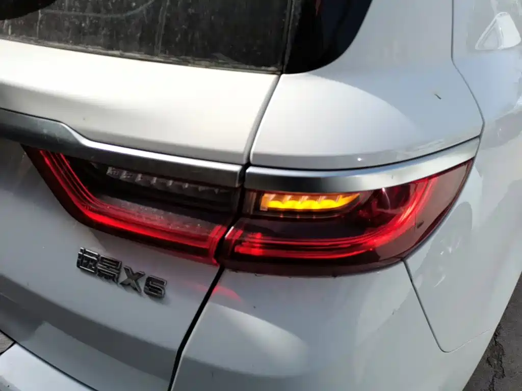 Geely Vision X6 2020 — фото 24