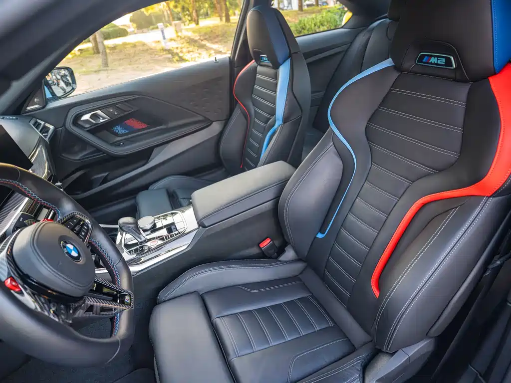 BMW M2 2025 — фото 13