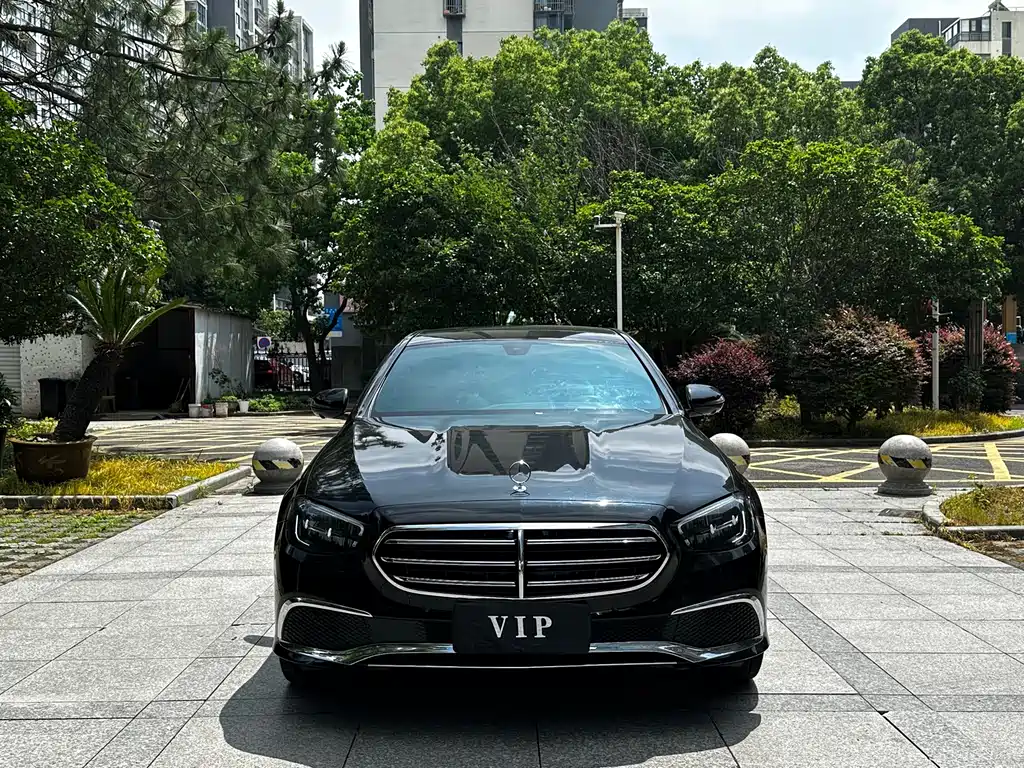Mercedes-Benz E-Class 2023 — фото 2
