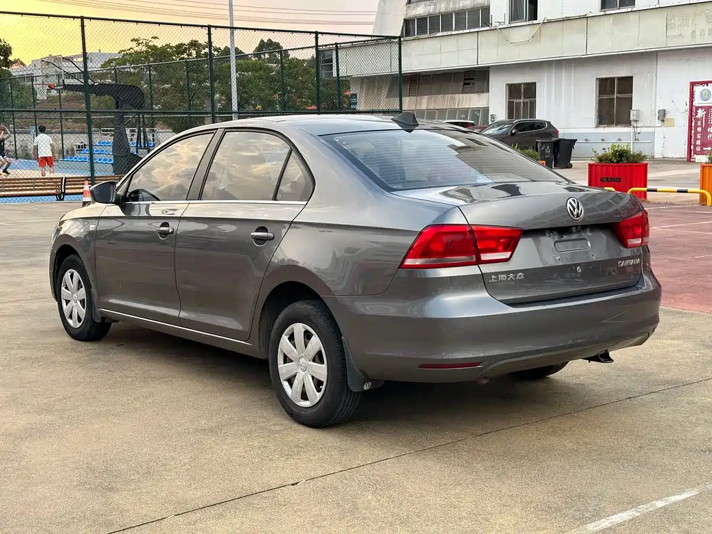 Volkswagen Santana 2013