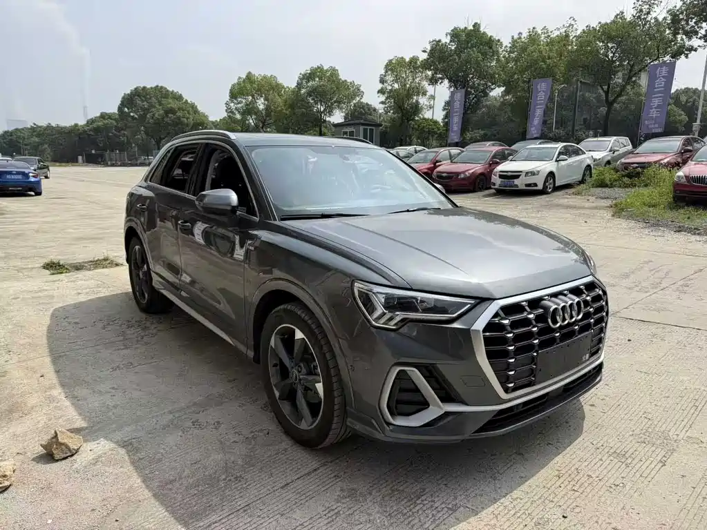 Audi Q3 2023
