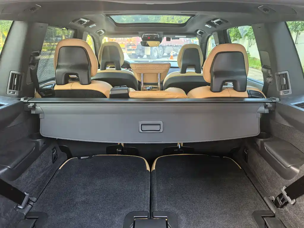 Volvo XC90 2017 — фото 18