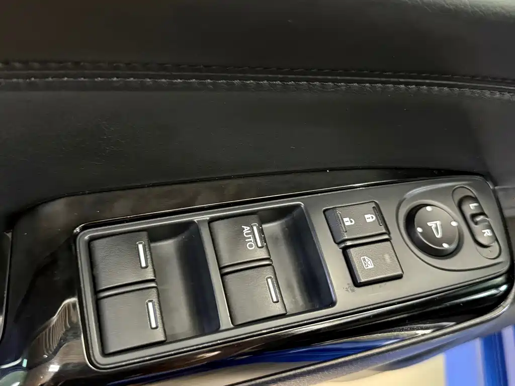 Honda Jade 2017 — фото 19