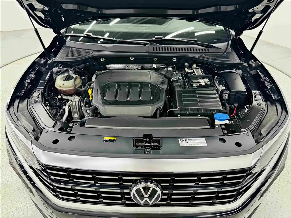 Volkswagen Passat 2022 — фото 29