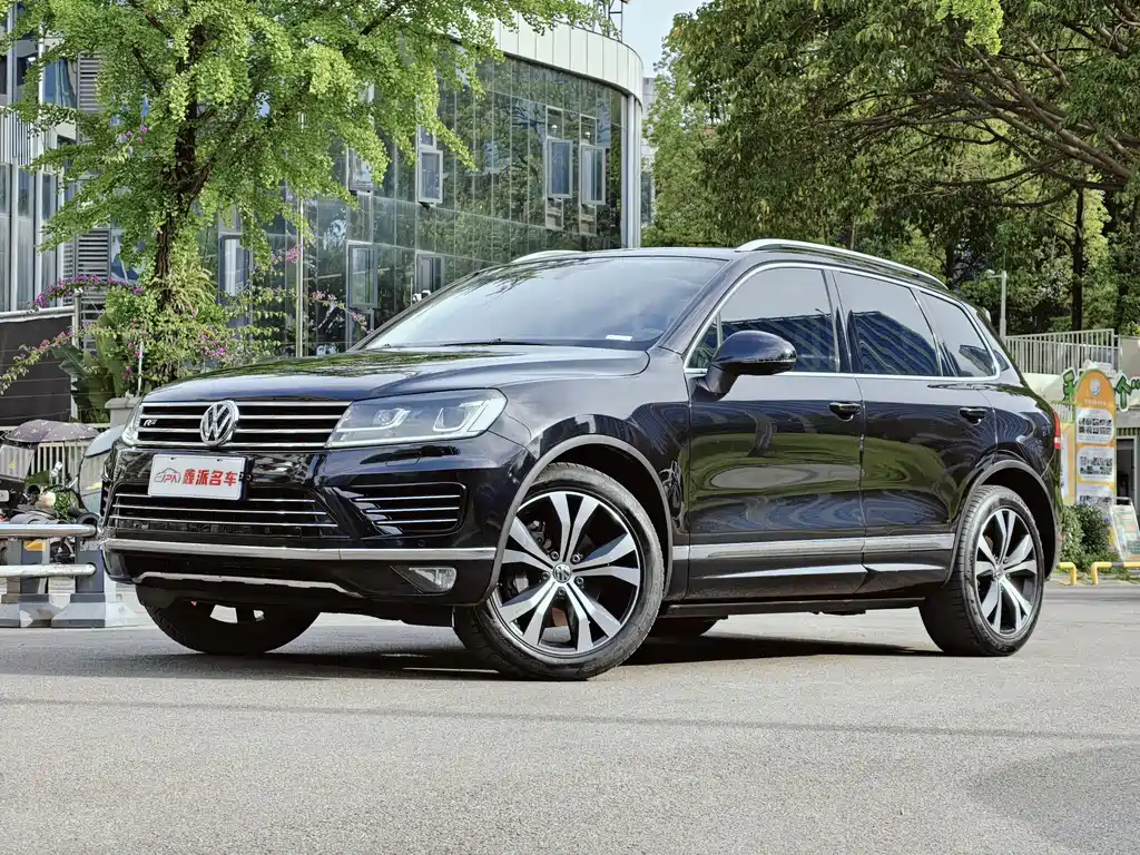 Volkswagen Touareg 2019 — фото 1