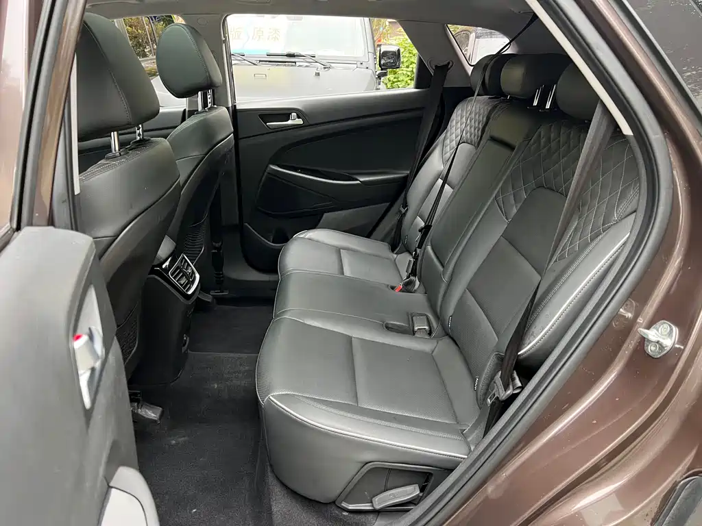 Hyundai Tucson 2019 — фото 10