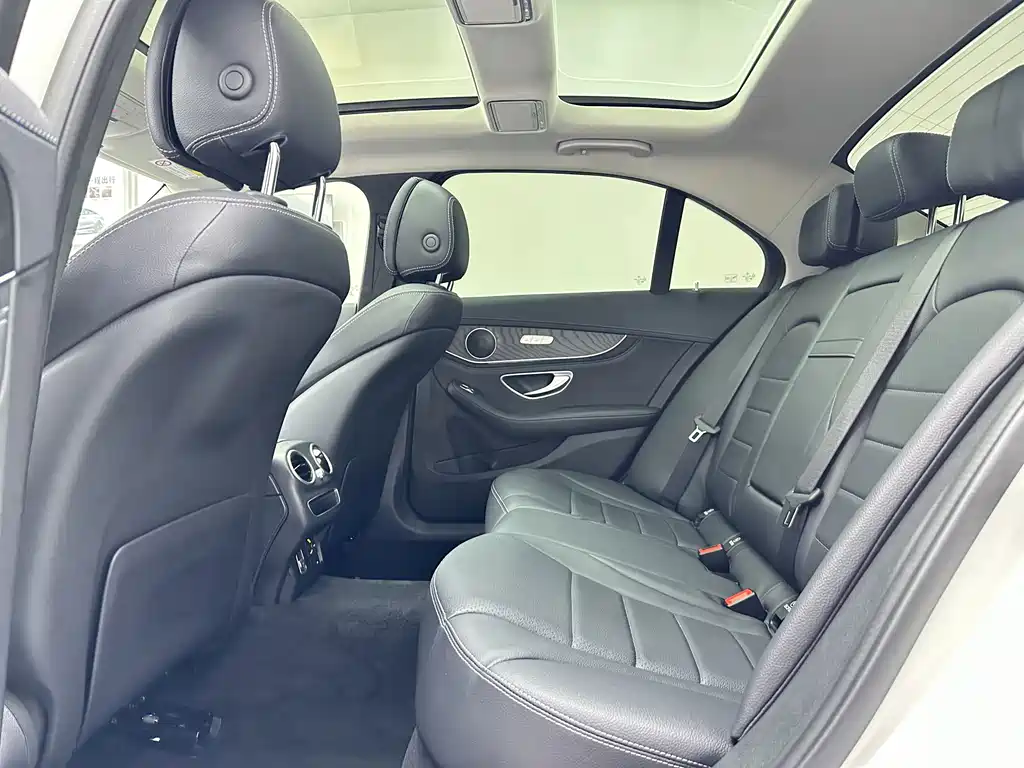 Mercedes-Benz C-Class 2020 — фото 10