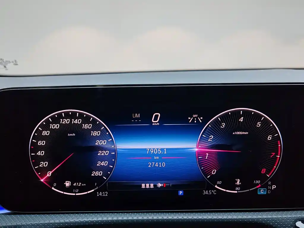 Mercedes-Benz A-Class 2023 — фото 11