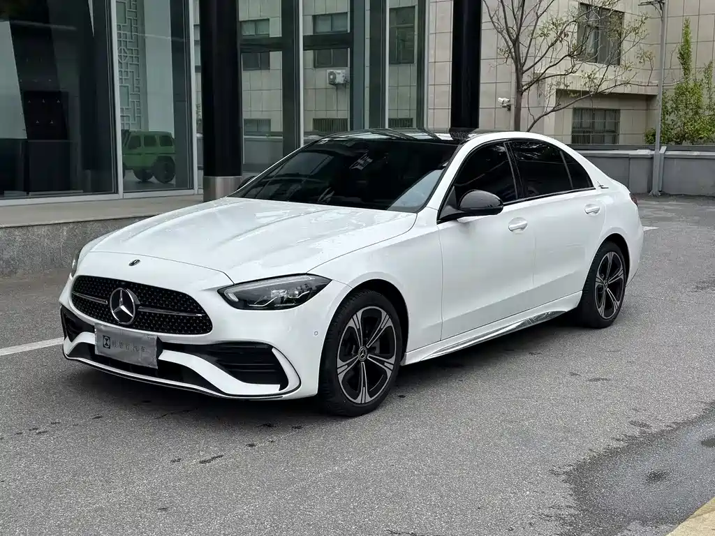 Mercedes-Benz C-Class 2022 — фото 1