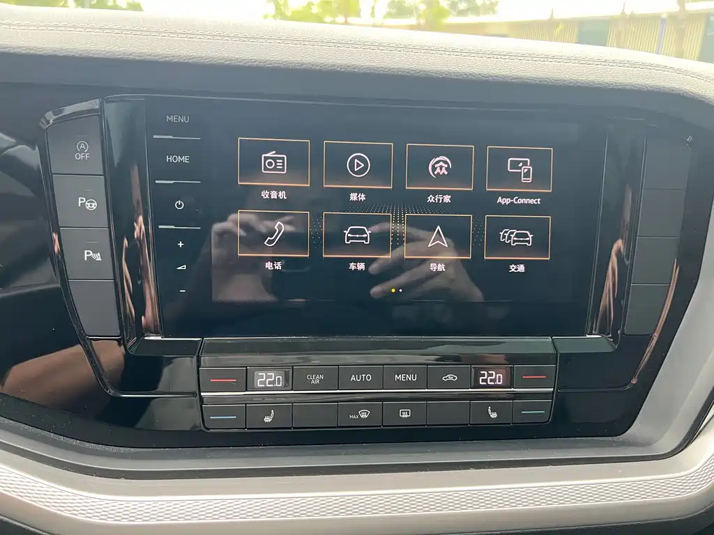 Volkswagen Touareg 2019 — фото 15