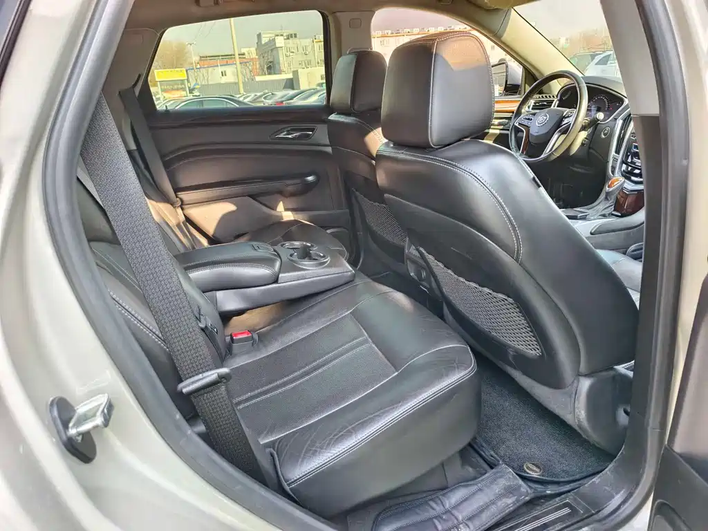Cadillac SRX 2013 — фото 17