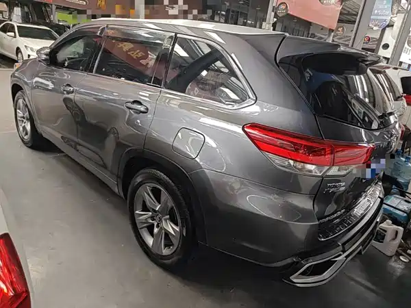 Toyota Highlander 2019