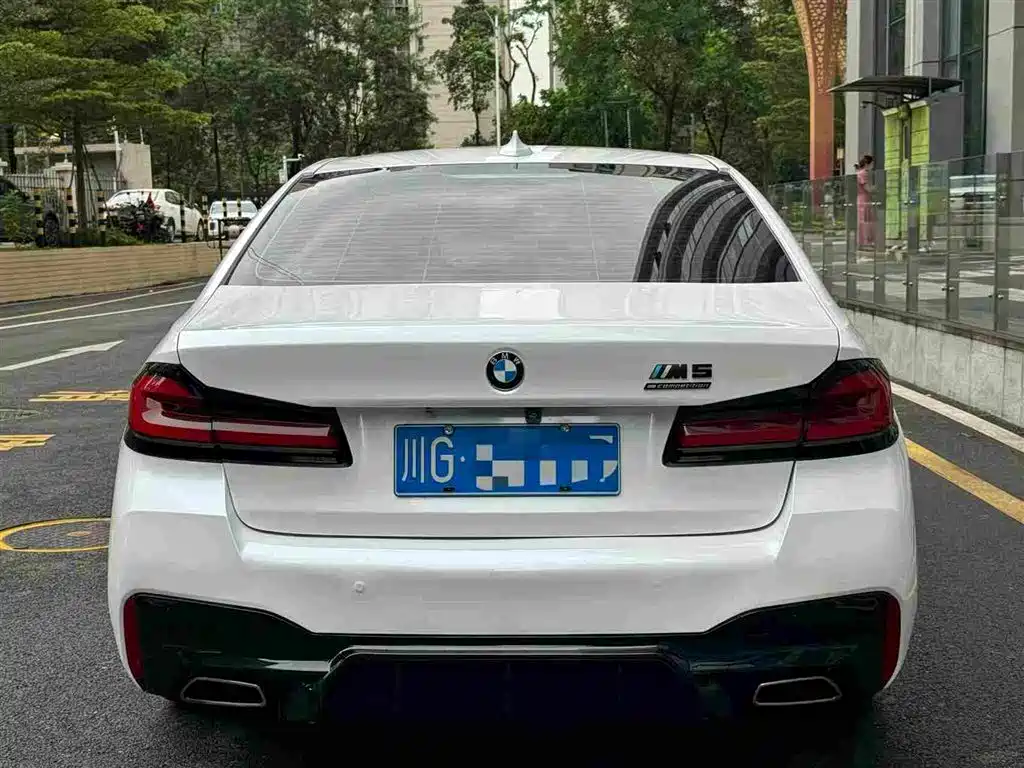 BMW 5 Series 2020 — фото 5