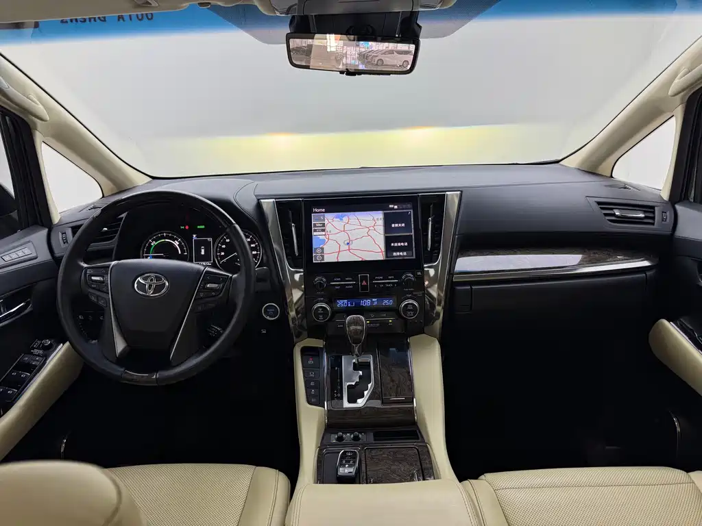 Toyota Alphard 2020 — фото 8