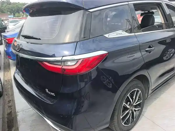 BYD Song MAX 2017