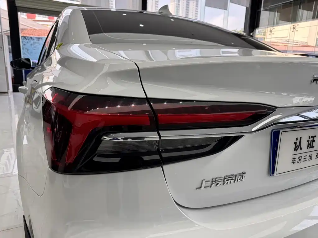 Roewe i6 MAX 2021 — фото 30