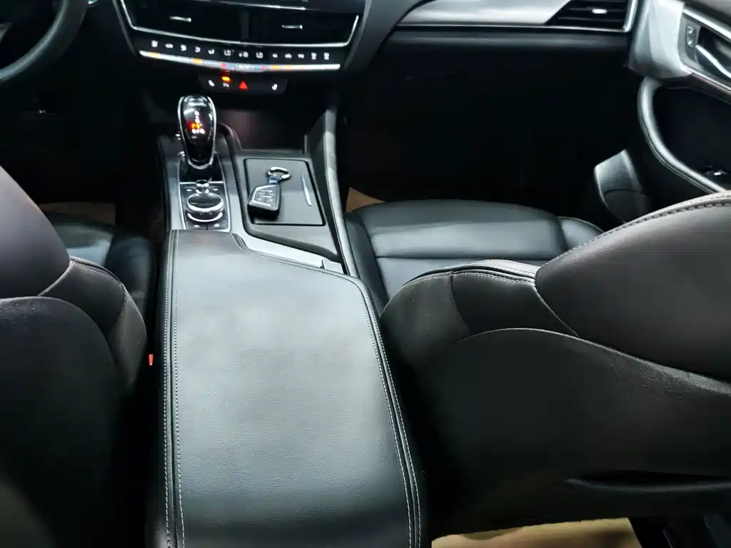 Cadillac CT5 2021 — фото 15
