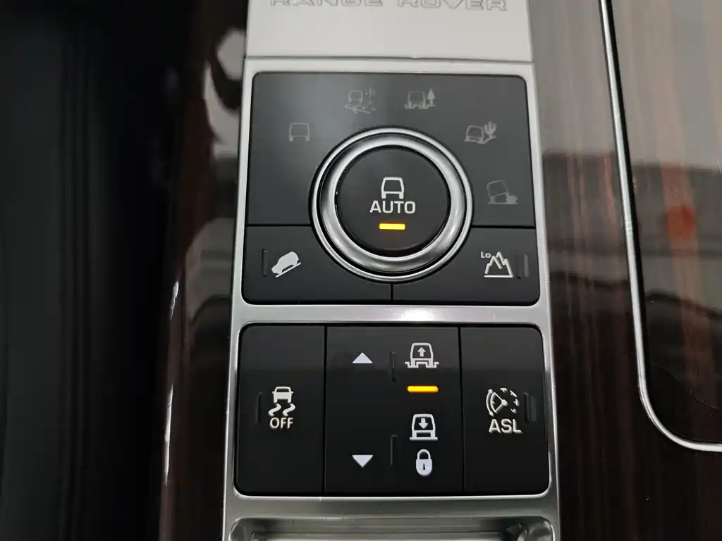 Land Rover Range Rover 2016 — фото 11