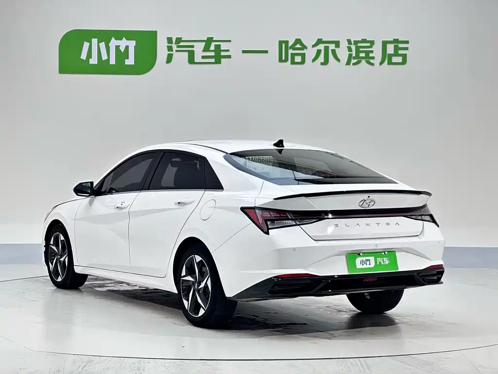 Hyundai Elantra 2023