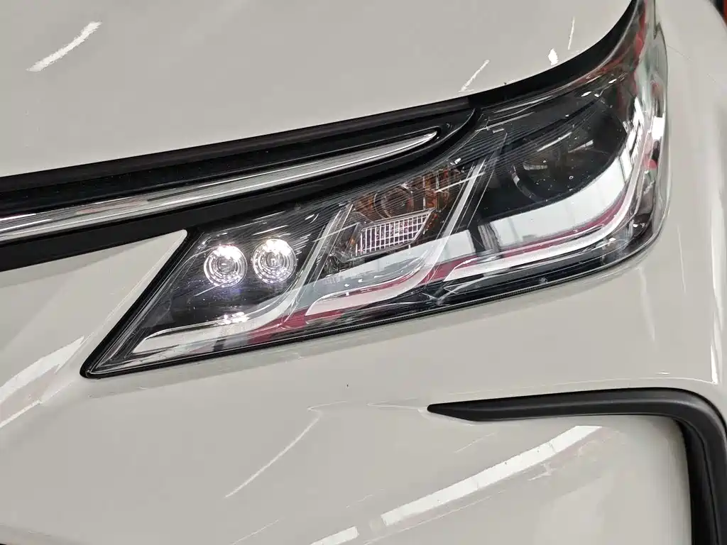 Toyota Corolla 2023 — фото 17