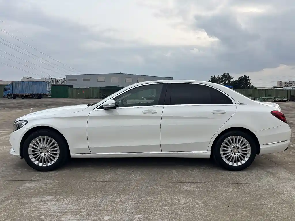 Mercedes-Benz C-Class 2015 — фото 7