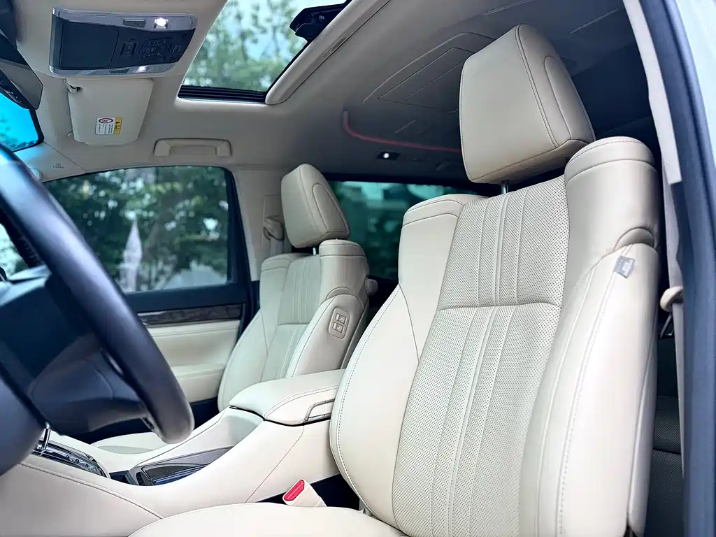 Toyota Alphard 2021 — фото 12