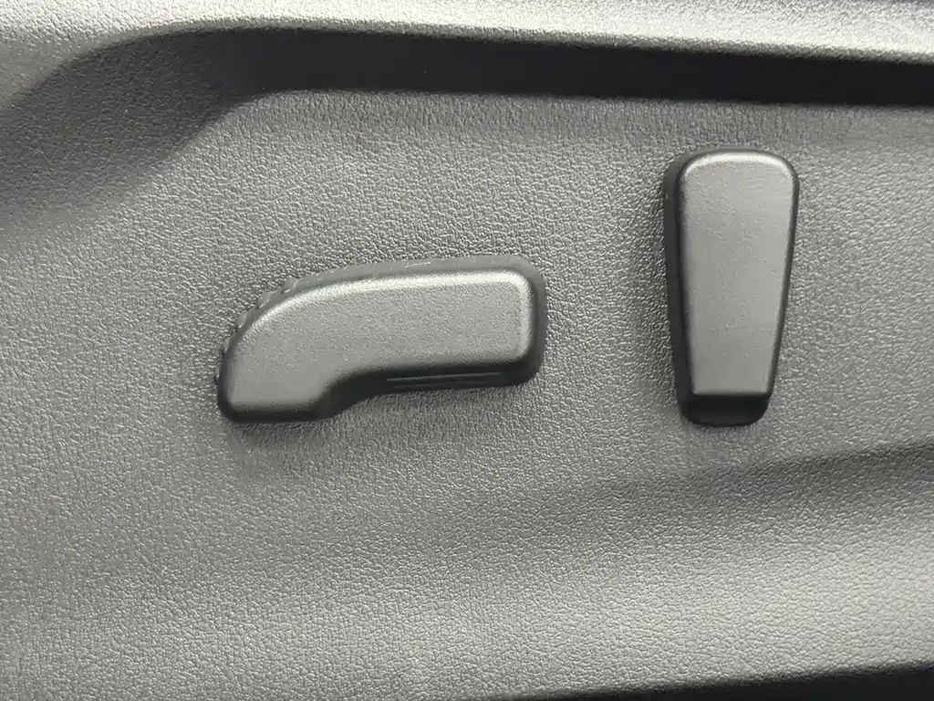 Subaru Forester 2023 — фото 22