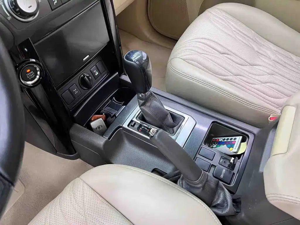 Toyota Prado 2017 — фото 17