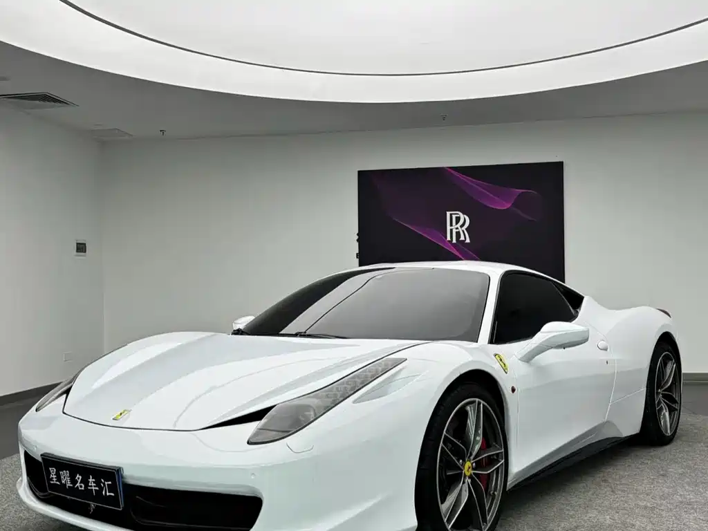 Ferrari 458 2013 — фото 1
