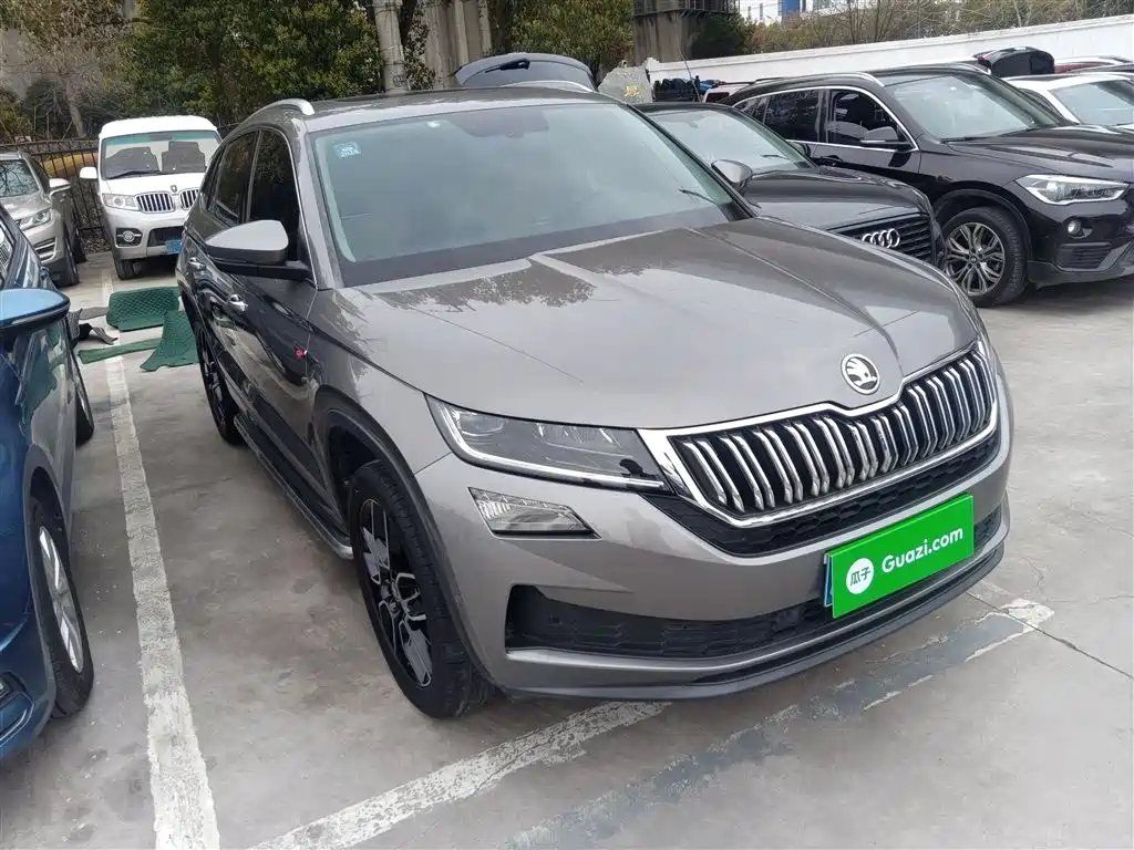 Skoda Kodiaq GT 2020 — фото 22