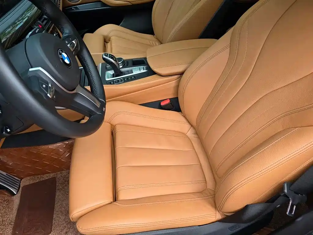 BMW X6 2017 — фото 13