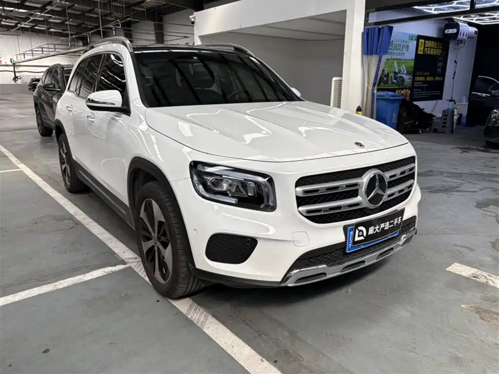 Mercedes-Benz GLB 2021