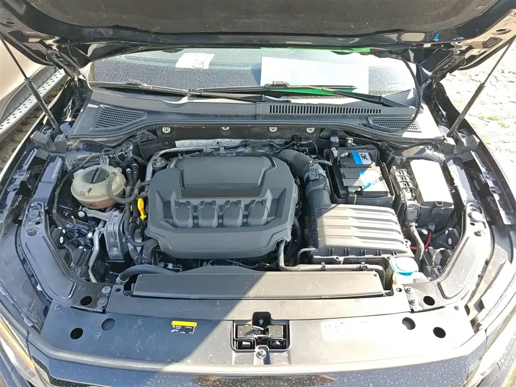Volkswagen Passat 2023 — фото 20