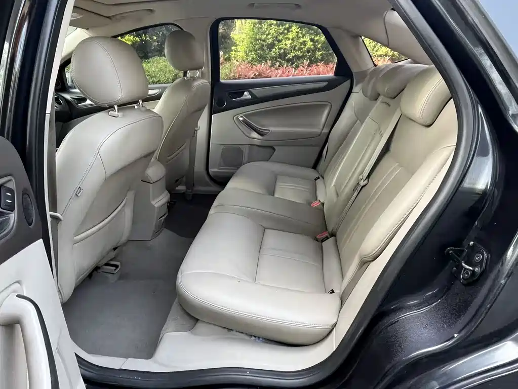Ford Mondeo 2015 — фото 10