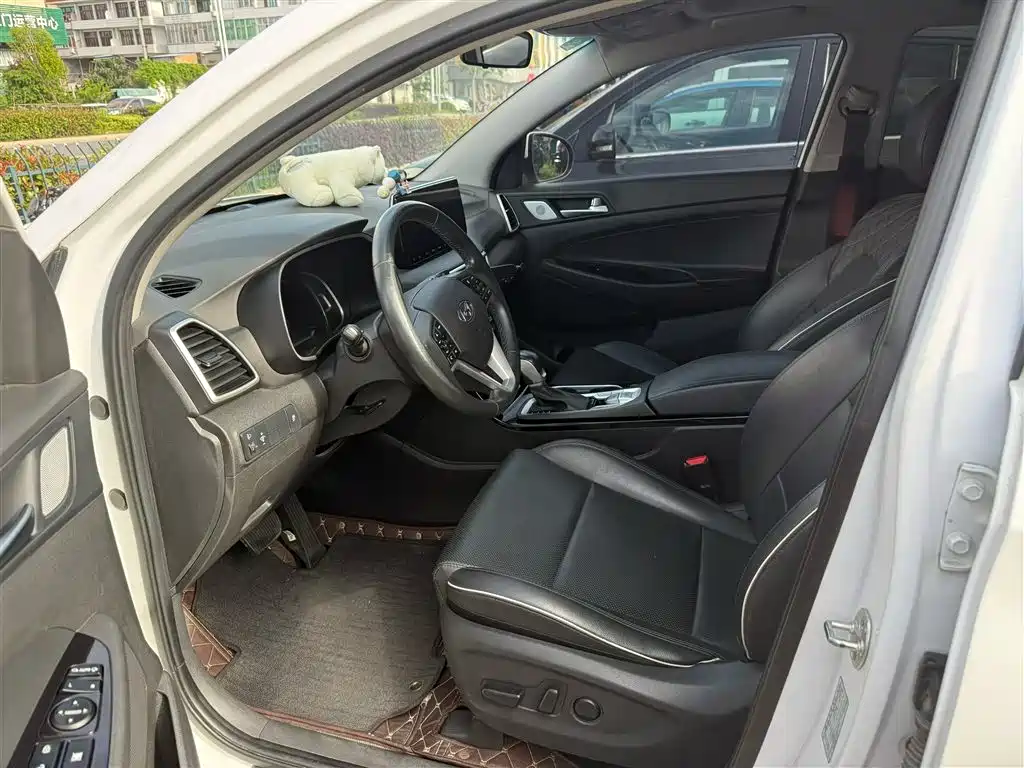 Hyundai Tucson 2020 — фото 15