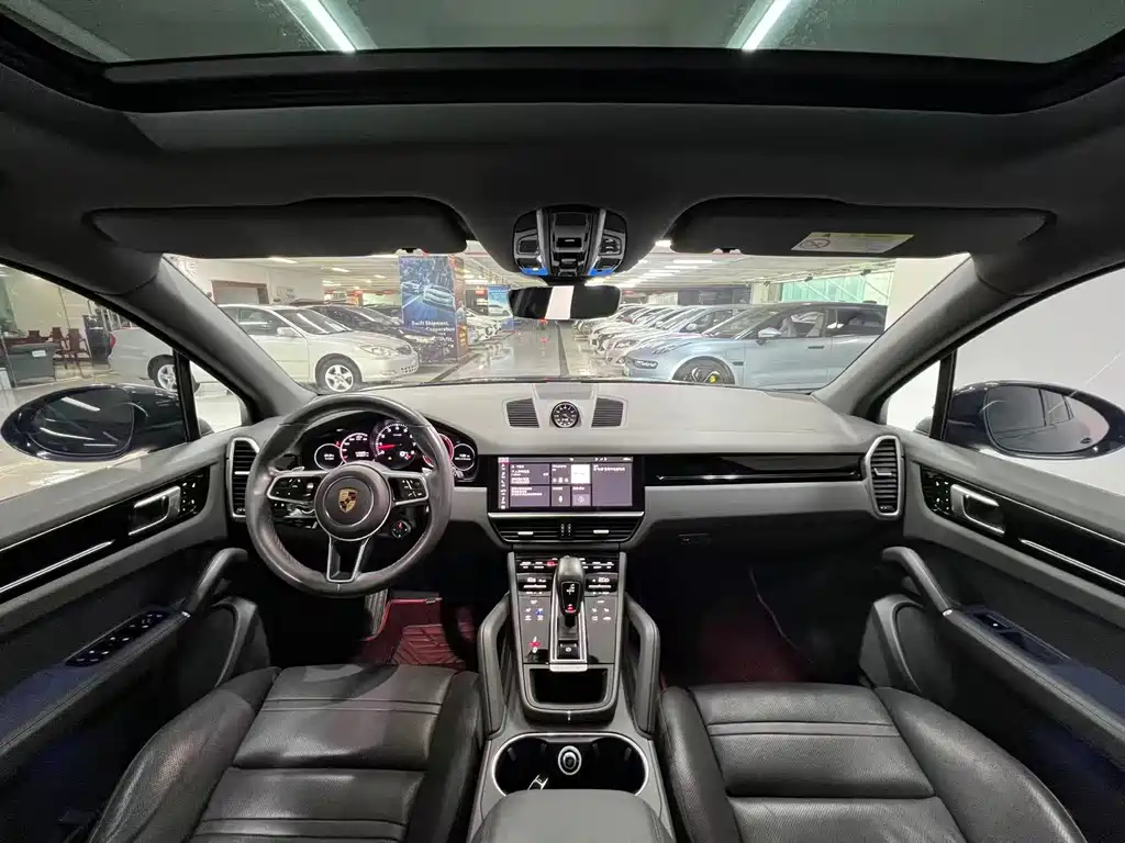 Porsche Cayenne 2018 — фото 6
