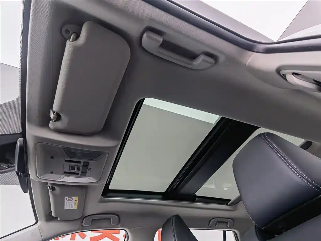 Toyota Wildlander 2023 — фото 14