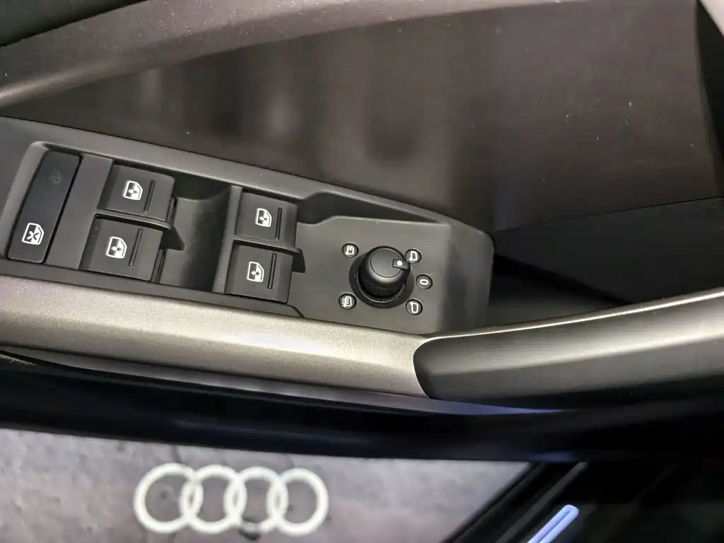 Audi Q3 2022 — фото 19