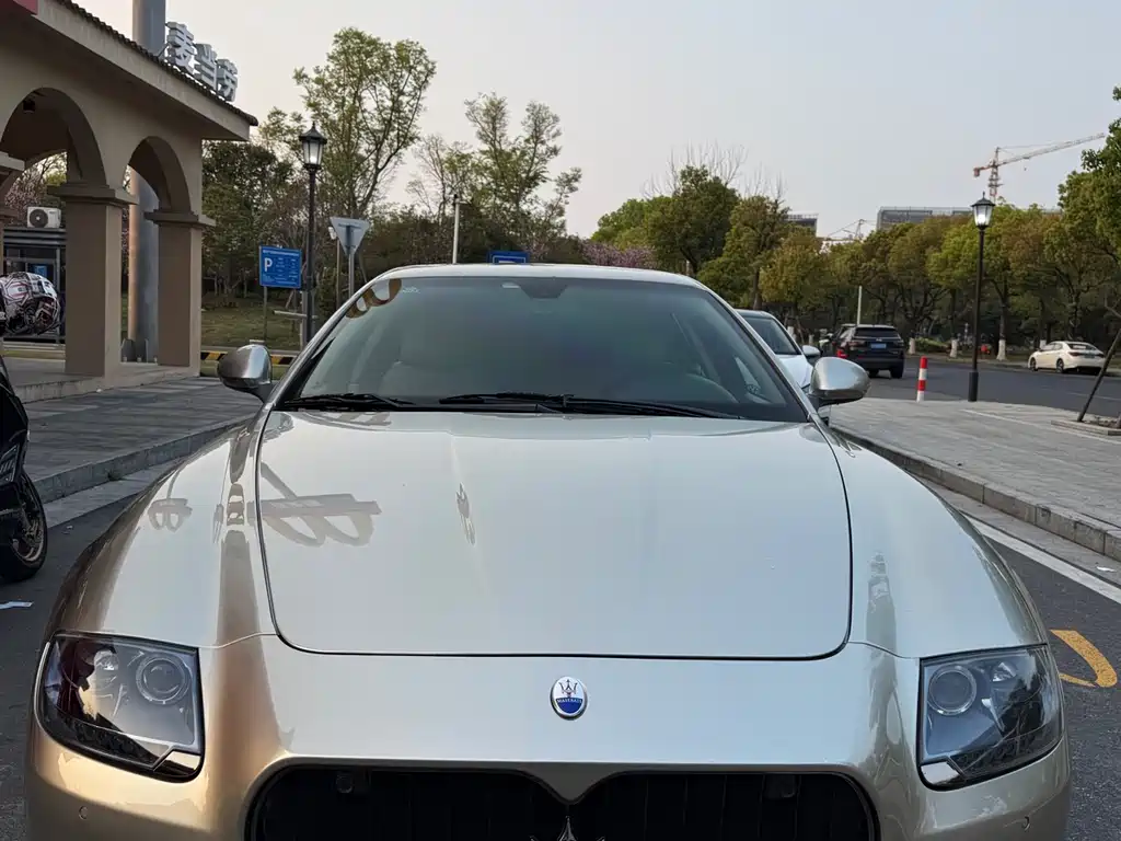 Maserati Quattroporte 2012
