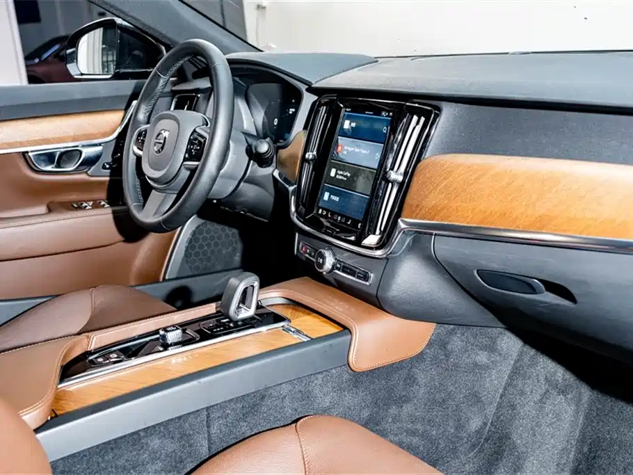 Volvo S90 2025 — фото 18