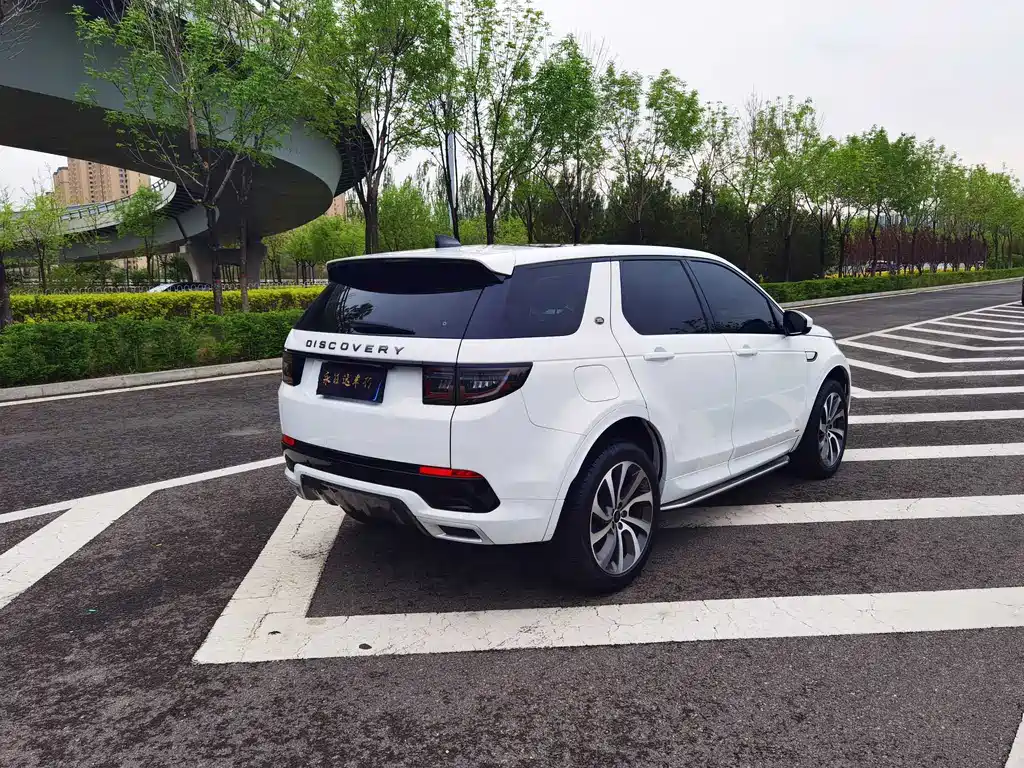 Land Rover Discovery Sport 2021 — фото 4