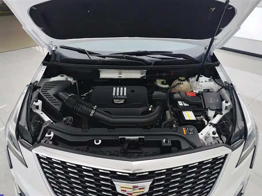 Cadillac XT5 2023 — фото 10