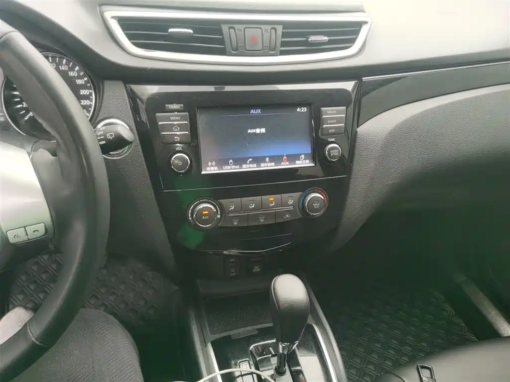 Nissan Qashqai 2018 — фото 13