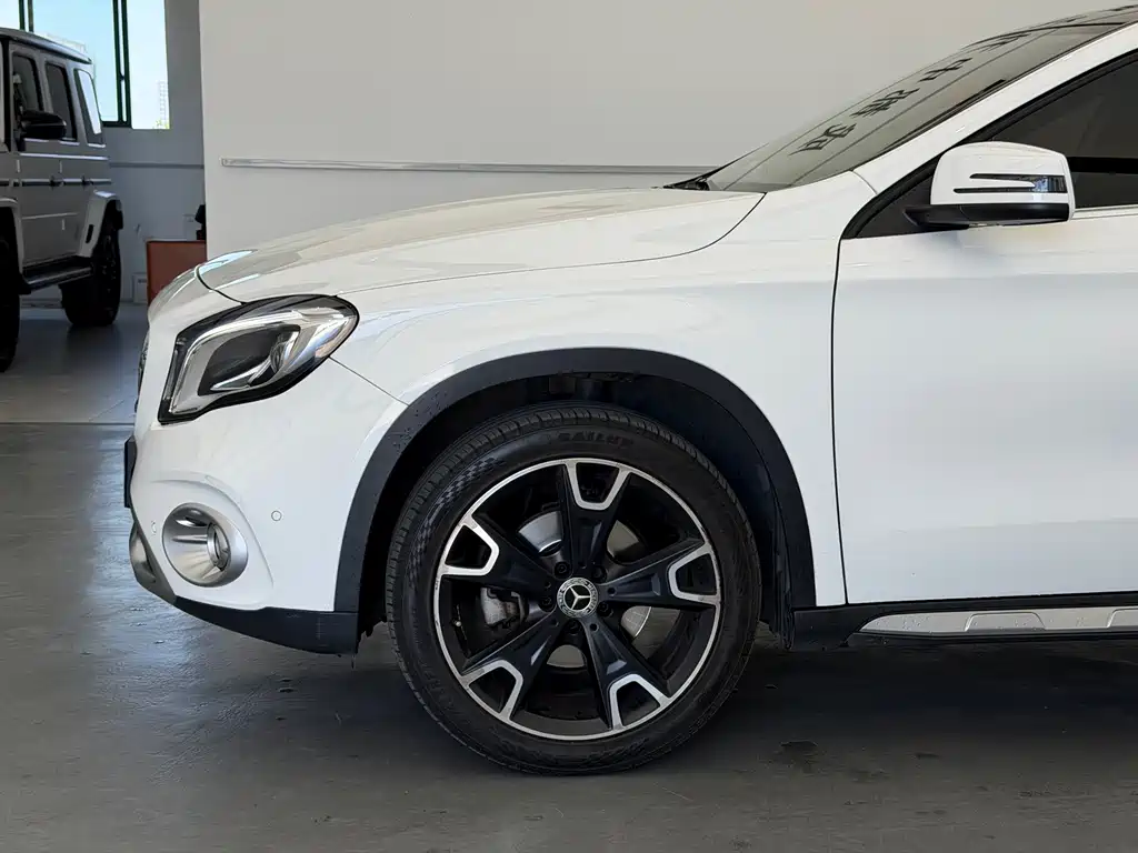 Mercedes-Benz GLA 2017