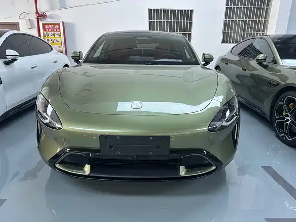 Xiaomi SU7 2024
