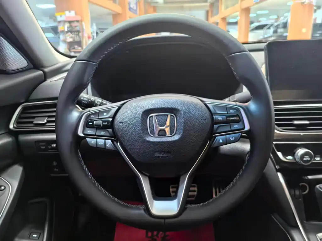 Honda Accord 2022 — фото 19