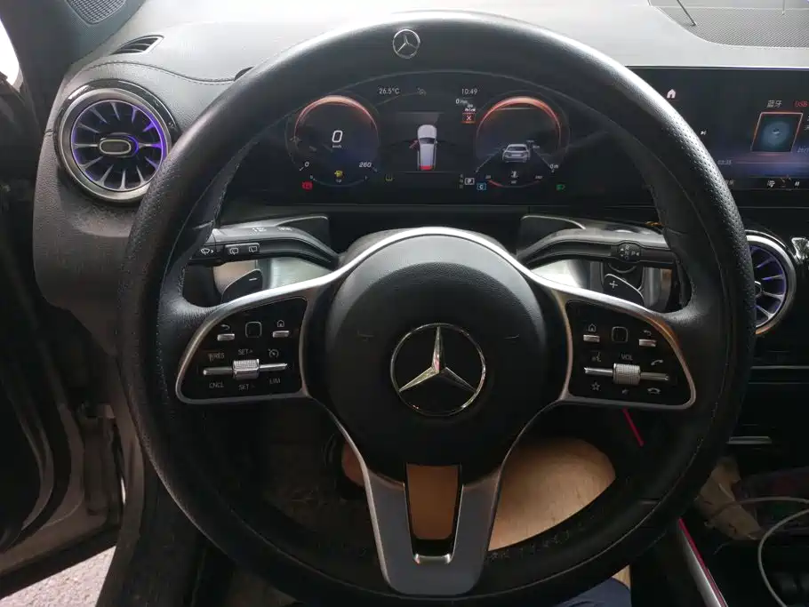 Mercedes-Benz GLB 2023 — фото 15