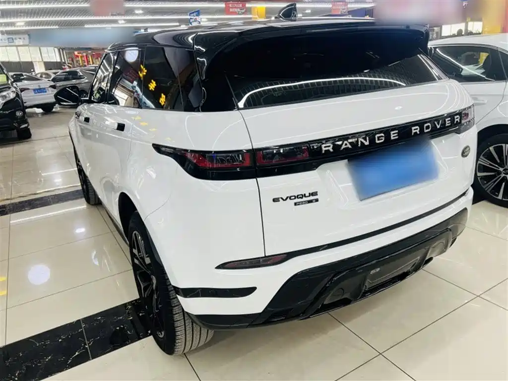Land Rover Evoque 2021 — фото 11