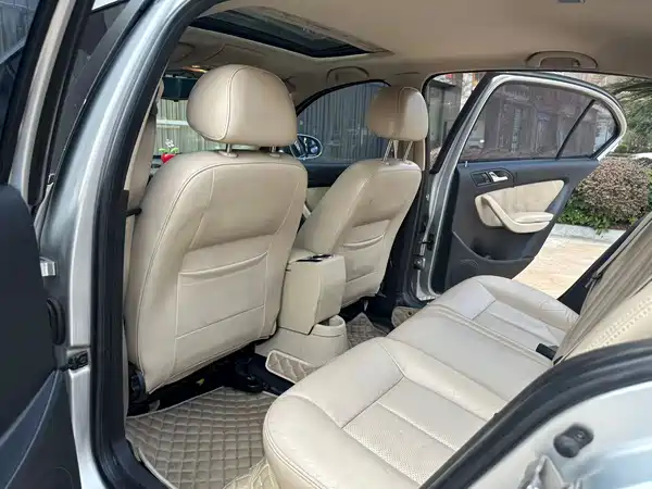 Volkswagen Lavida 2011