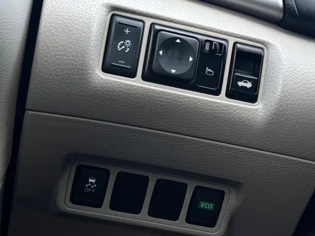 Nissan Sylphy 2017 — фото 17